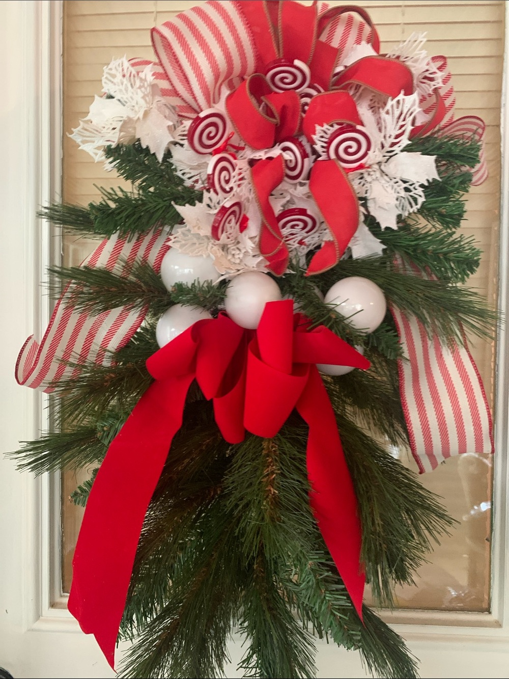 D,s  New hand made Festive Red & White Holiday Door Swag with Pine and Ribbon